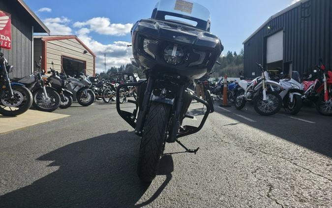 2026 Indian Challenger Dark Horse 112 Black Crystal w/Black