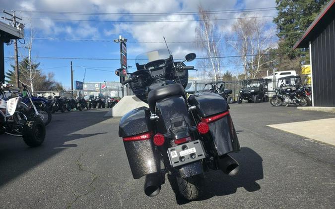 2026 Indian Challenger Dark Horse 112 Black Crystal w/Black