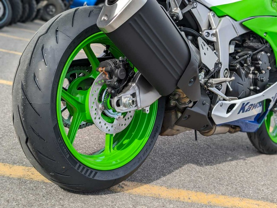 2024 Kawasaki Ninja® ZX™-6R 40th Anniversary Edition ABS