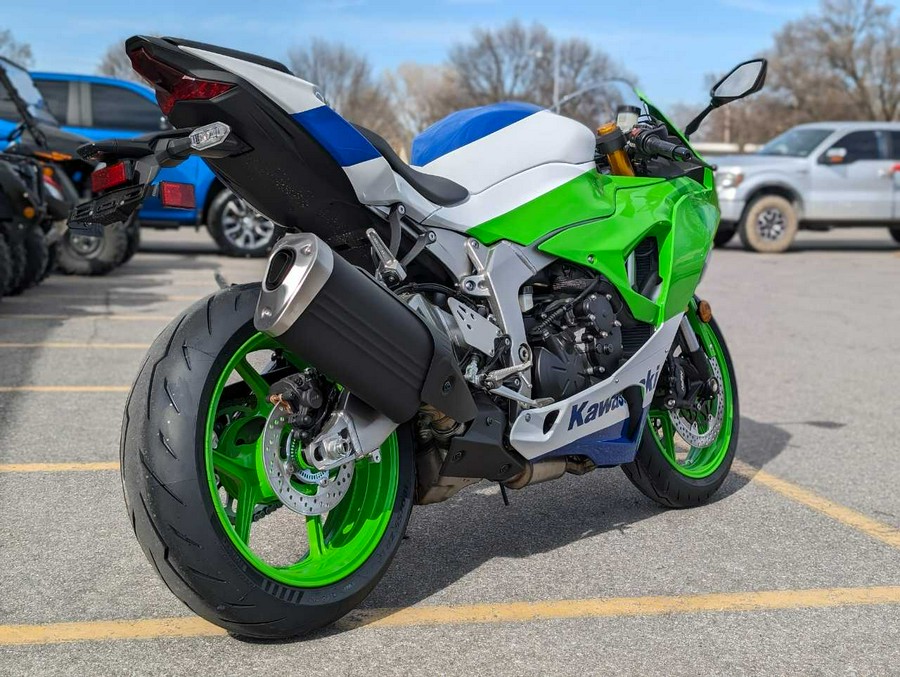 2024 Kawasaki Ninja® ZX™-6R 40th Anniversary Edition ABS