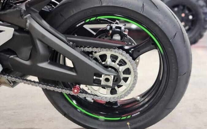 2024 Kawasaki Ninja® ZX™-10R ABS KRT Edition