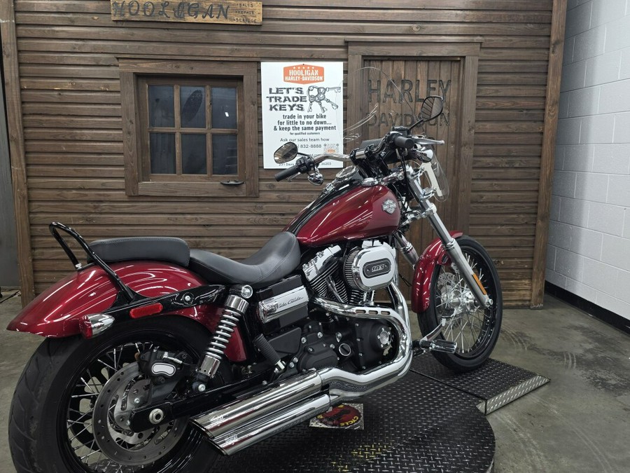2016 Harley-Davidson® Wide Glide® VELOCTY RED FLM