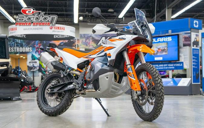 2024 KTM Adventure 890 R