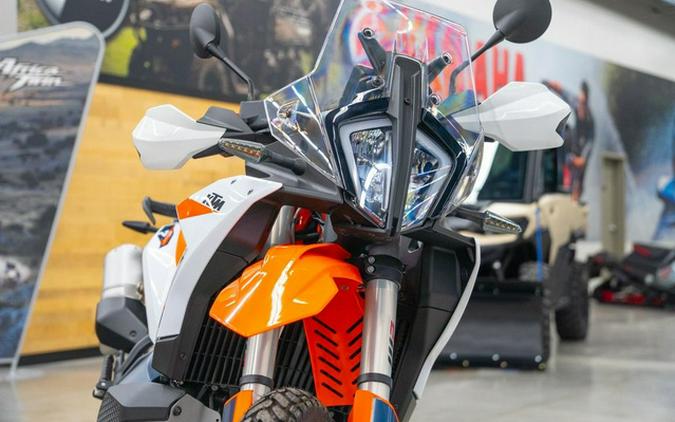 2024 KTM Adventure 890 R