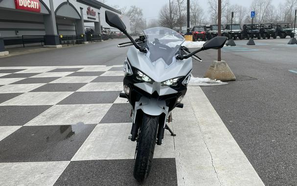 2025 Kawasaki Ninja® 500