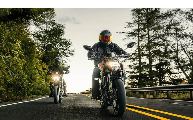 2025 CFMOTO 300NK