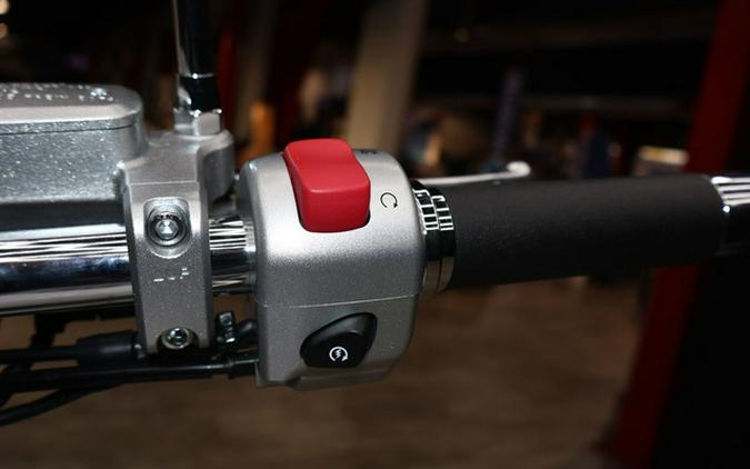 2025 Suzuki Boulevard C50T Special