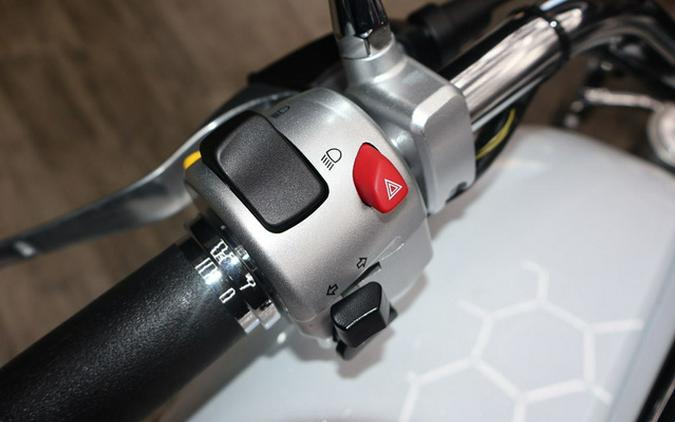 2025 Suzuki Boulevard C50T Special