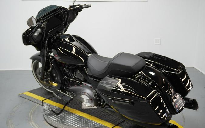 2025 Harley-Davidson Street Glide® Midnight Firestorm - Black Finish