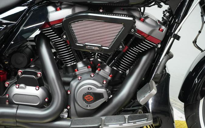 2025 Harley-Davidson Street Glide® Midnight Firestorm - Black Finish