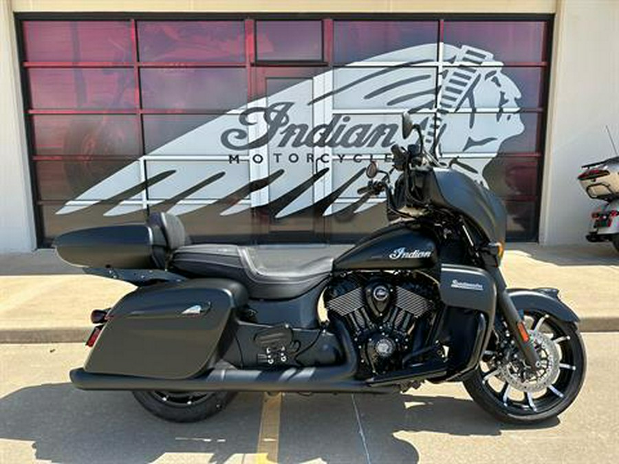 2023 Indian Motorcycle Roadmaster® Dark Horse®