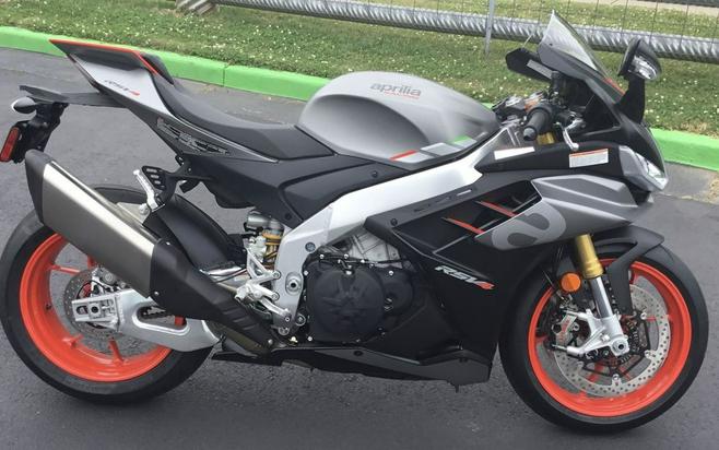 2024 Aprilia® RSV4 1100