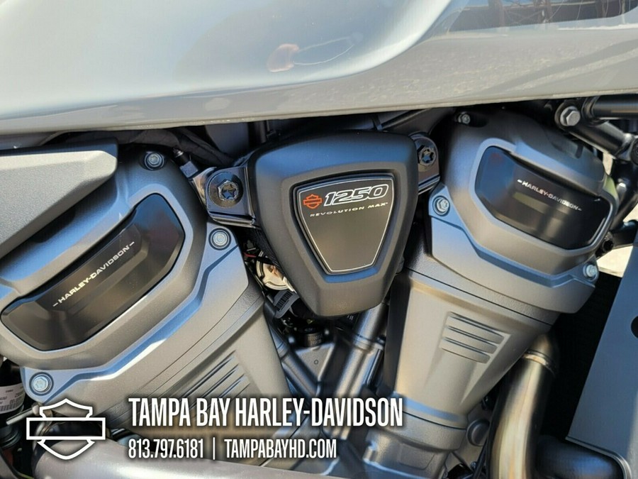 Harley-Davidson 2024 Pan America™ 1250