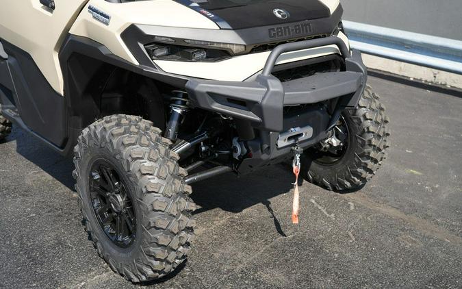 2026 Can-Am® Defender Limited HD11 Desert Tan & Carbon Black