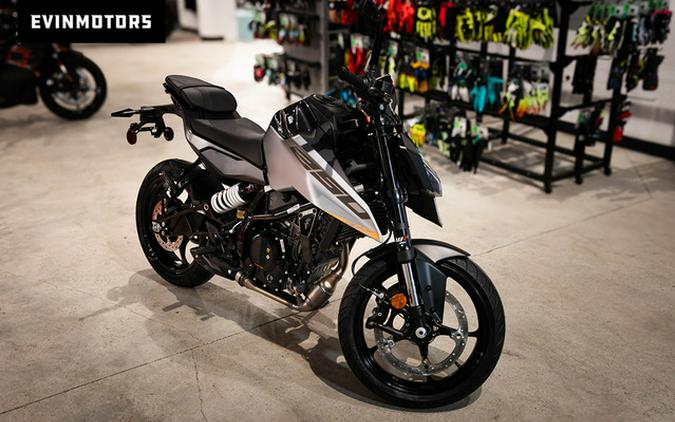 2026 KTM Duke 250