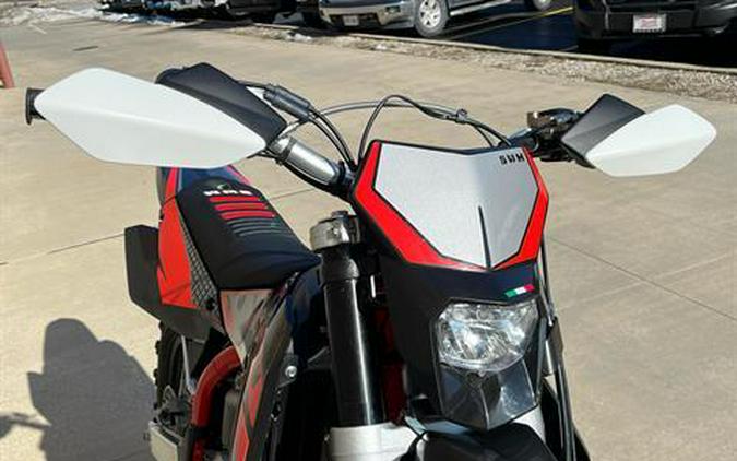 2022 SWM RE500R