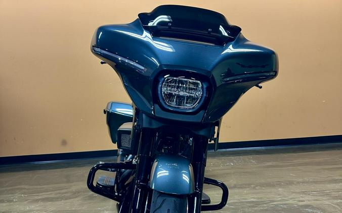 2025 Harley-Davidson® Street Glide® Iron Horse Metallic - Black Finish