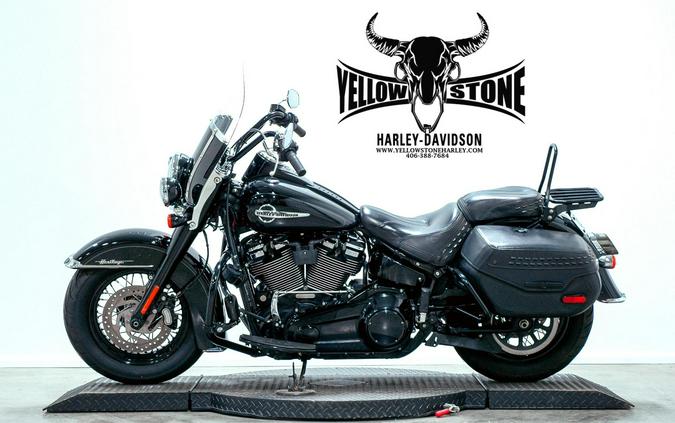 2020 Harley-Davidson® Heritage Classic 114 Vivid Black