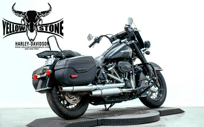2020 Harley-Davidson® Heritage Classic 114 Vivid Black