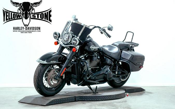 2020 Harley-Davidson® Heritage Classic 114 Vivid Black