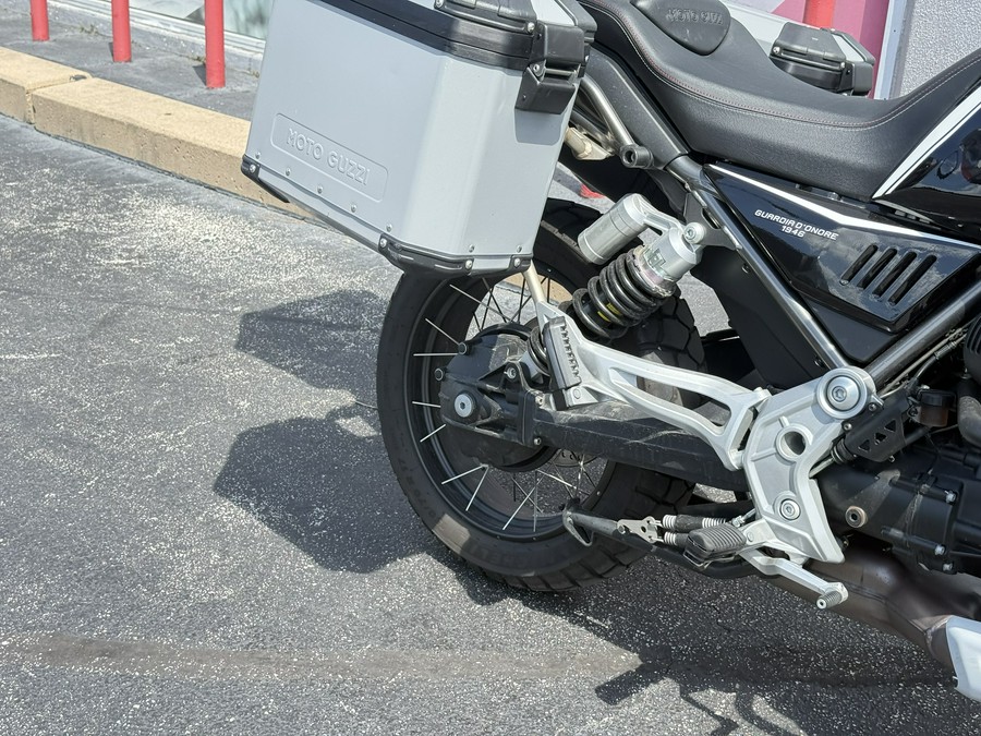 2023 Moto Guzzi V85 TT Guardia d'Onore