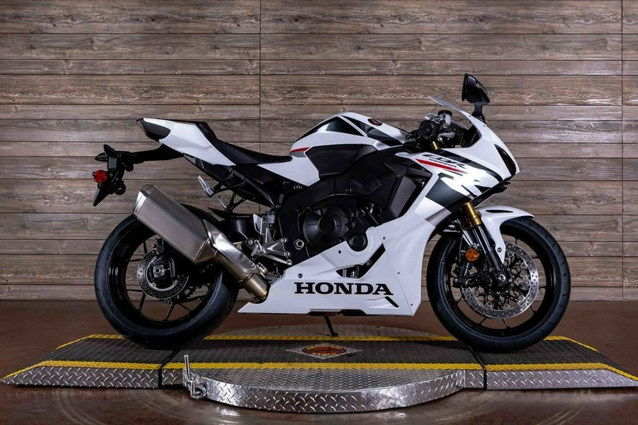 2026 CBR1000RR - Honda