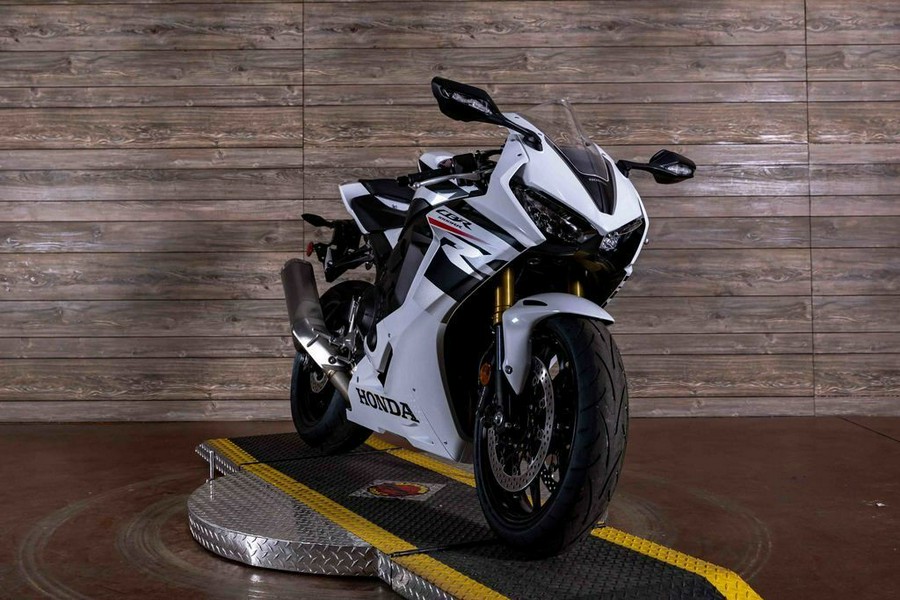 2026 CBR1000RR - Honda