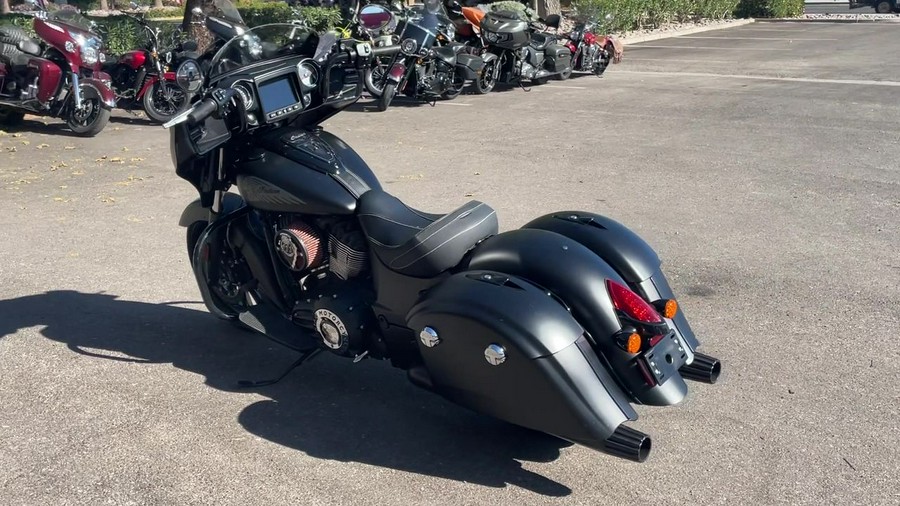 2018 Indian Motorcycle® Chieftain® Dark Horse® ABS Thunder Black Smoke