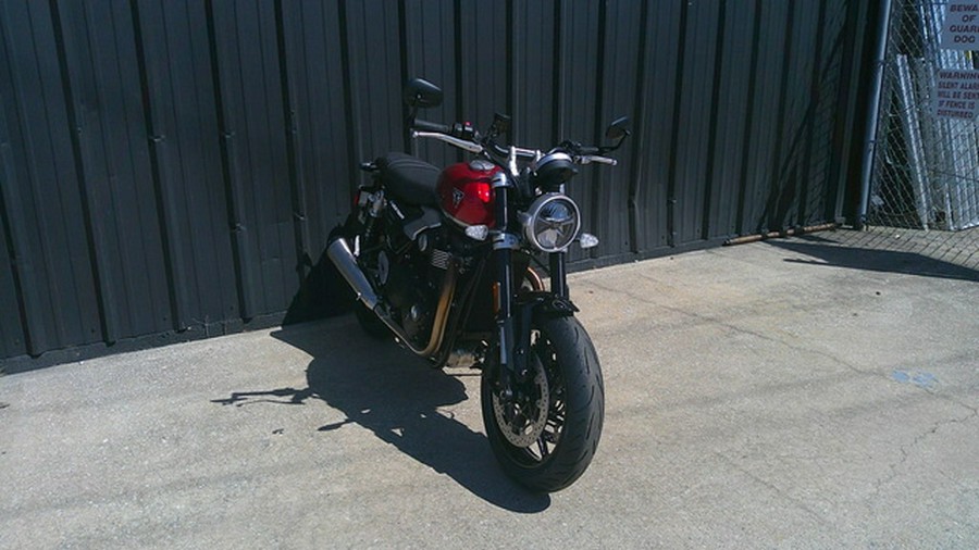 2025 Triumph Speed Twin 1200 Carnival RedSapphire Black