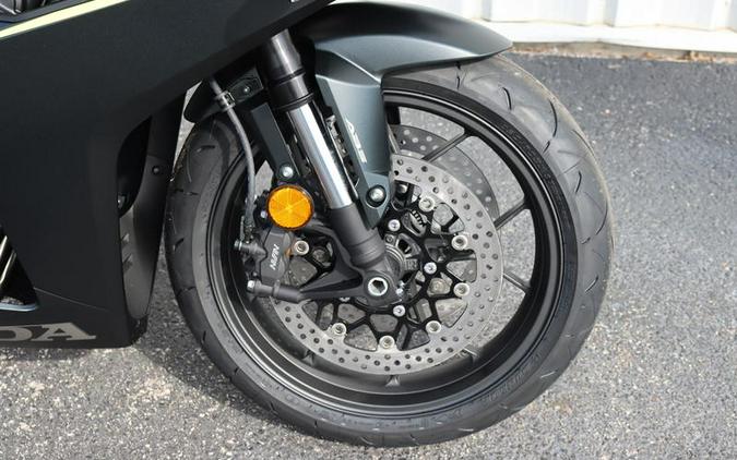 2026 Honda® CBR650R E-Clutch