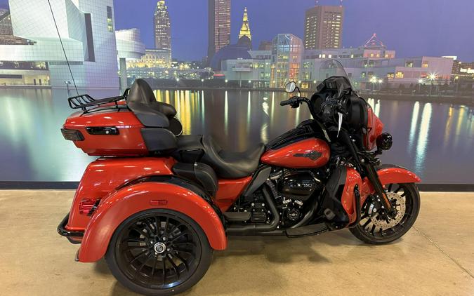 2025 Harley-Davidson Tri Glide Ultra FLHTCUTG