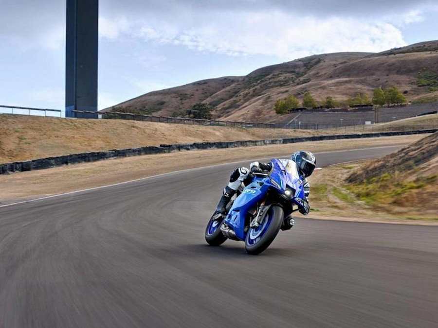 2027 Yamaha YZF-R9
