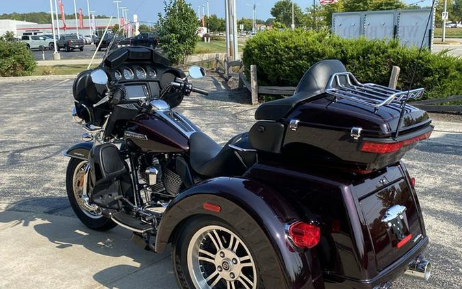 2014 Harley-Davidson Trike FLHTCUTG - Tri Glide Ultra