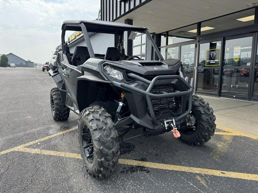 2025 Can-Am® Commander XT 700