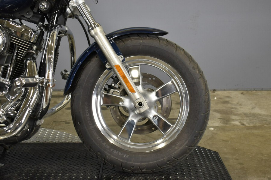 2013 Harley-Davidson 1200 Custom