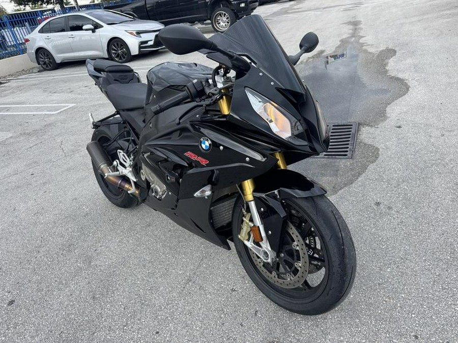 2016 BMW S 1000 RR Black Storm Metallic / Racing Red