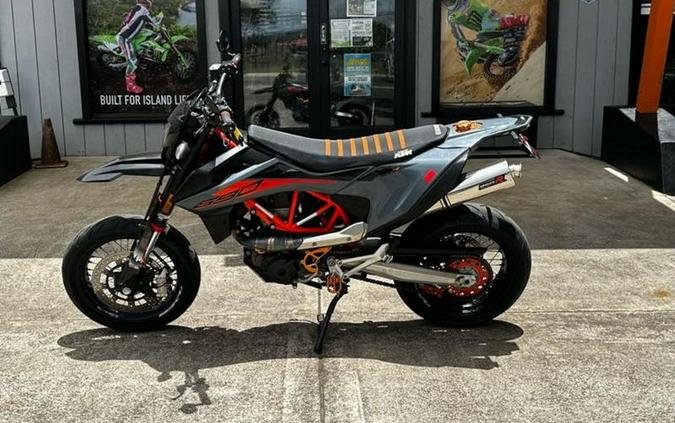 2021 KTM 690SMC
