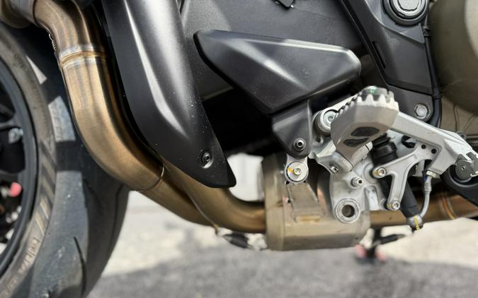 2023 Ducati Multistrada V4 Pikes Peak - 14422C