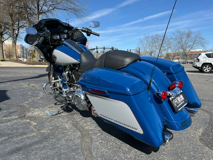 2023 FLTRXS Road Glide® Special in Bright Billiard Blue/ Billiard Gray