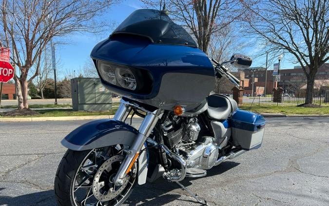 2023 FLTRXS Road Glide® Special in Bright Billiard Blue/ Billiard Gray