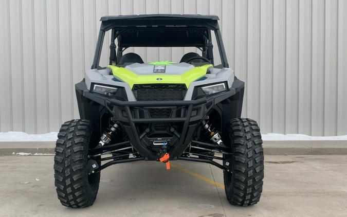 2024 Polaris Industries GENERAL® XP 4 1000 Sport