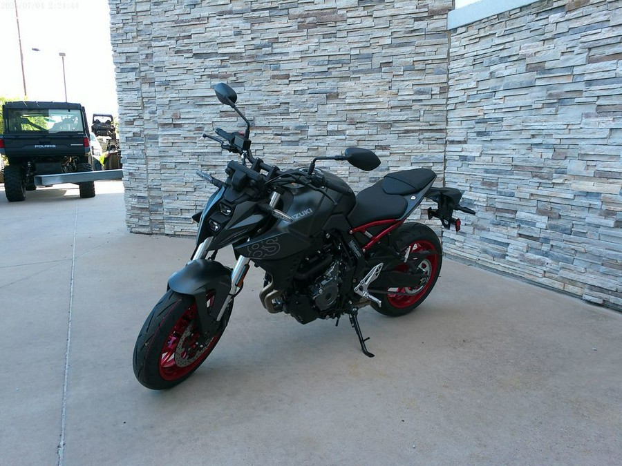 2025 Suzuki GSX-8S