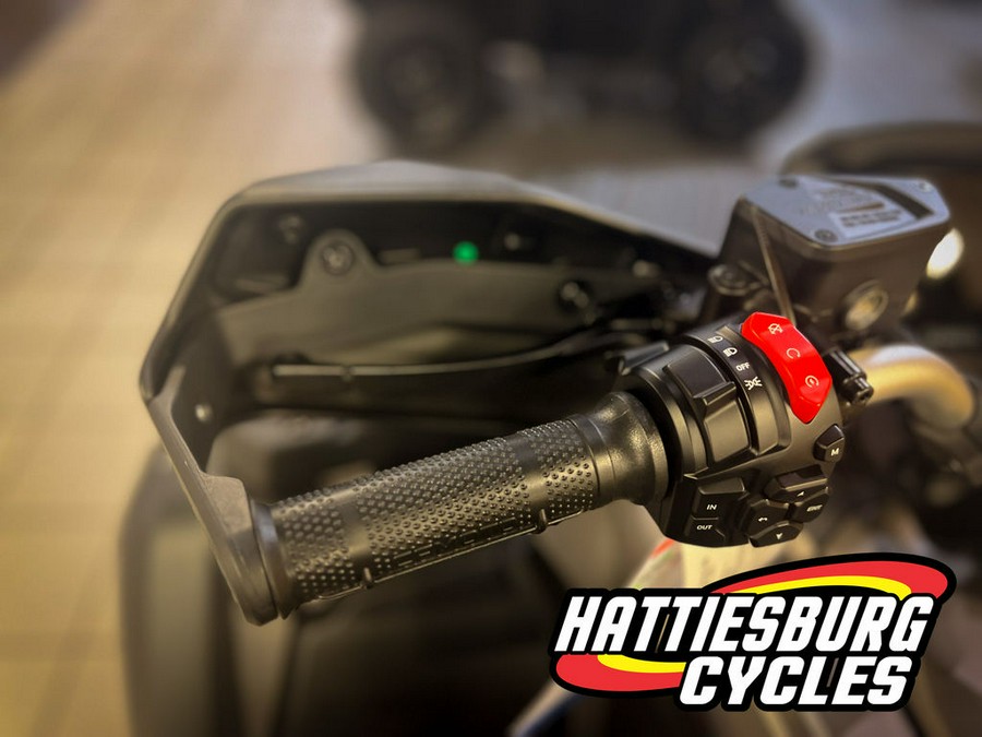 2026 CFMOTO CFORCE 800 Touring