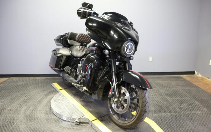 2018 Harley-Davidson Street Glide Special Vivid Black