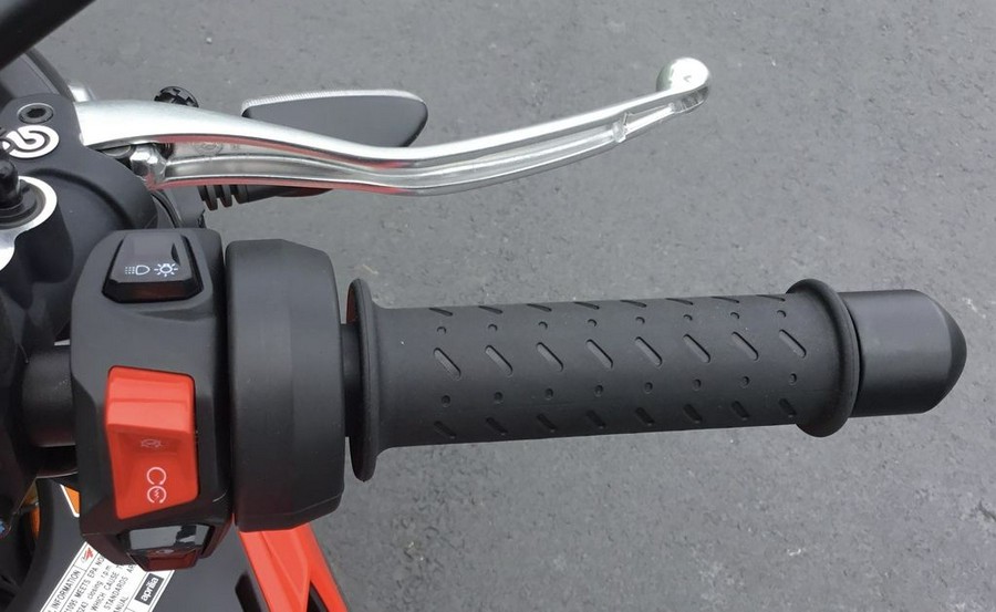 2024 Aprilia® Tuono V4 Factory 1100