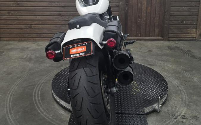 2018 Harley-Davidson® Fat Bob® BNVL SALT DENIM