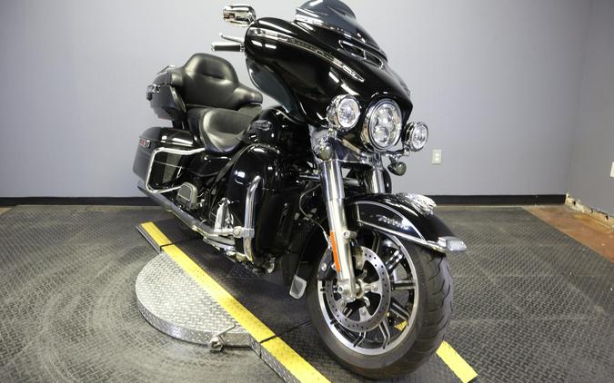 2017 Harley-Davidson Electra Glide Ultra Classic Vivid Black
