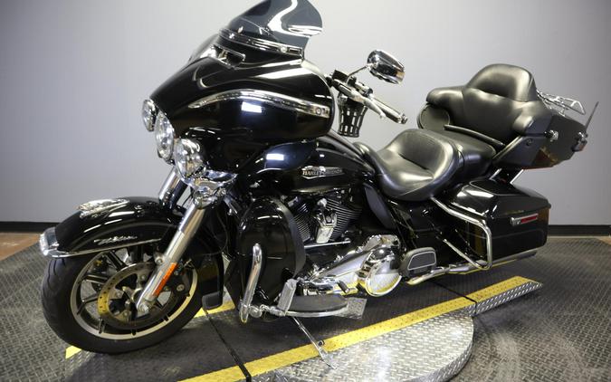 2017 Harley-Davidson Electra Glide Ultra Classic Vivid Black