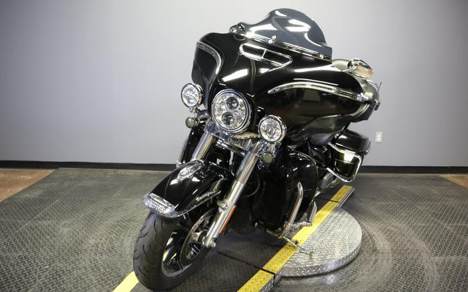 2017 Harley-Davidson Electra Glide Ultra Classic Vivid Black
