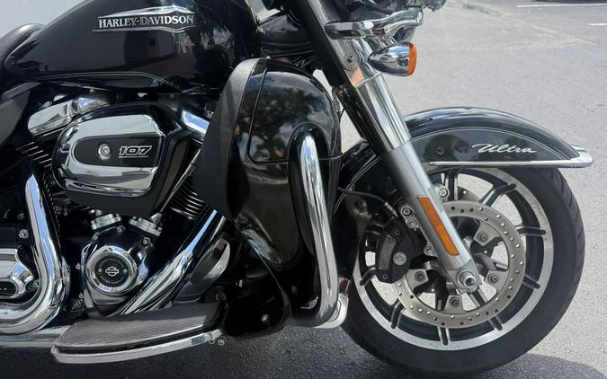 2017 Harley-Davidson® FLHTCU - Electra Glide® Ultra Classic®